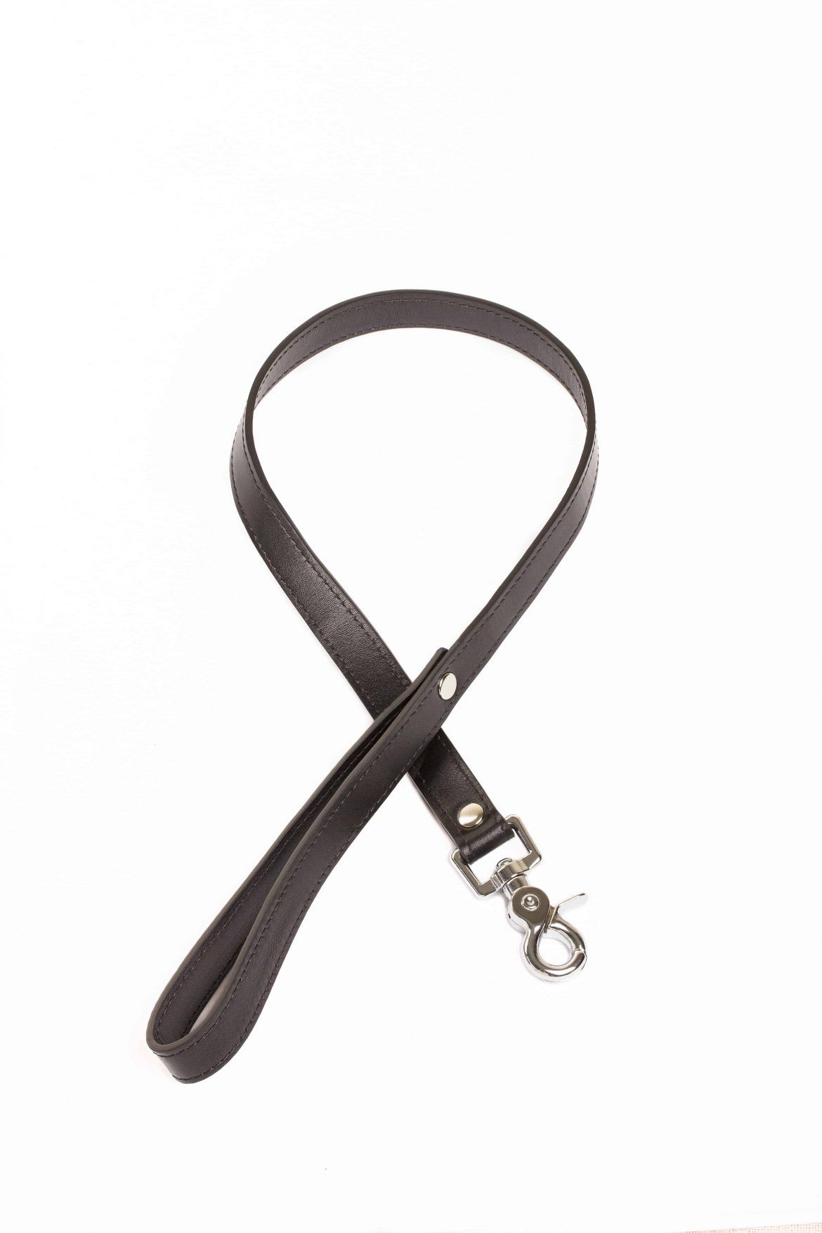 BDSM leather Bondage set collar and chain leash 8 scaled