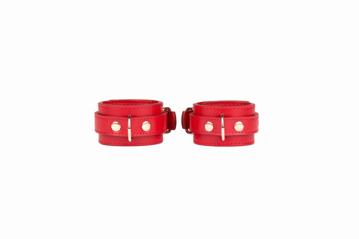 bdsm leather bondage set ankle cuffs thigh cuffs and two medium double fixations 34 scaled