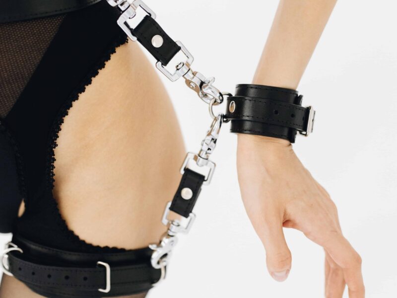 bdsm leather hand cuffs 2 1 scaled