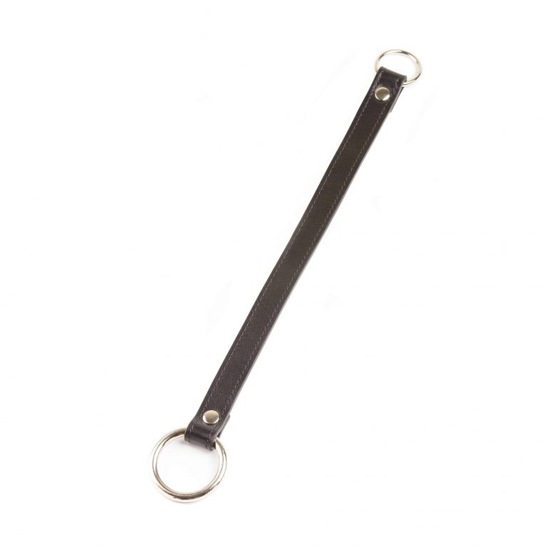 bdsm universal leather strap 2 scaled